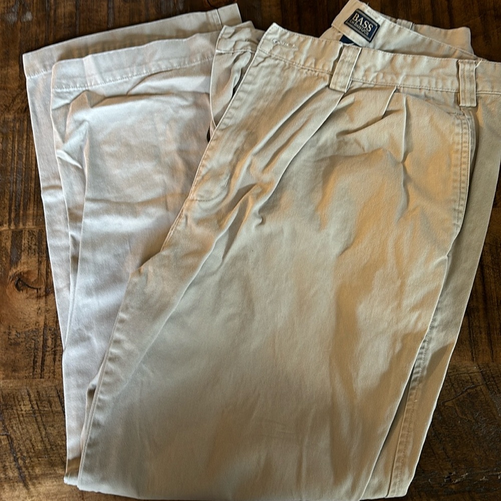 Men’s khakis